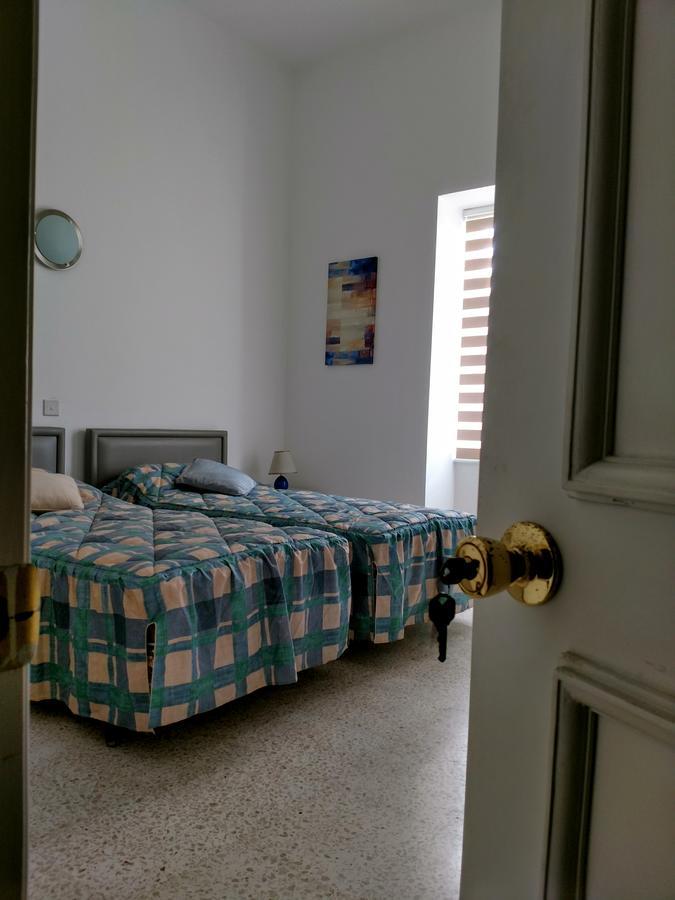 Charming Rooms With A Seaview Слима Экстерьер фото